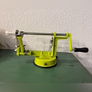 Green Apple Peeler and Corer